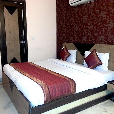 Hotel Ananda Delhi  Exterior foto