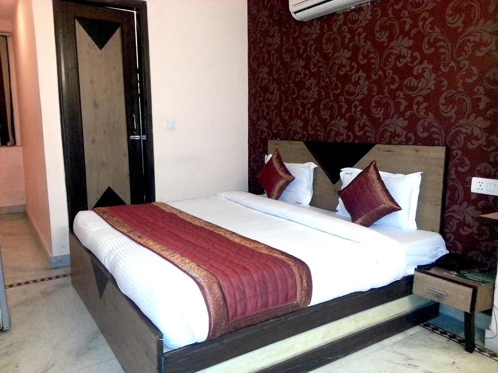 Hotel Ananda Delhi  Exterior foto