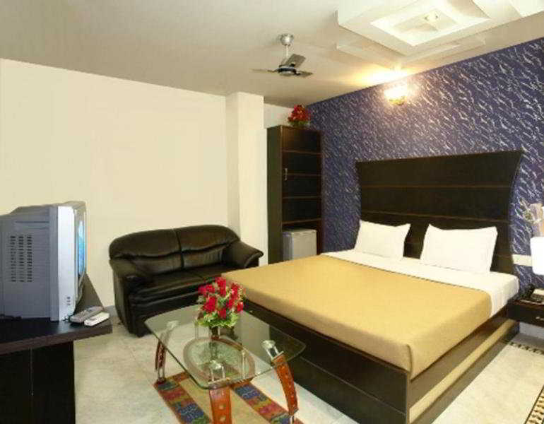 Hotel Ananda Delhi  Zimmer foto