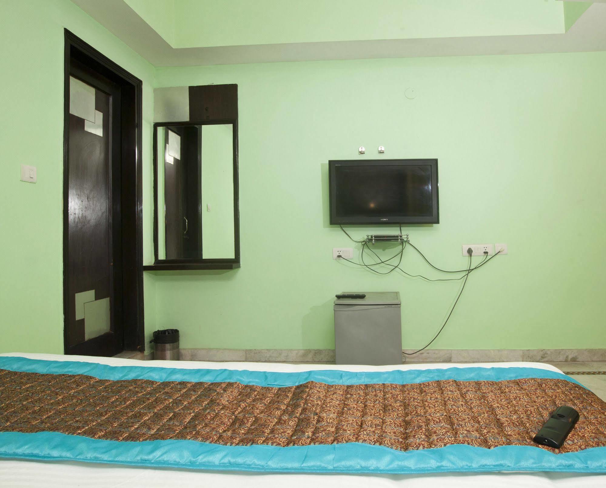 Hotel Ananda Delhi  Exterior foto