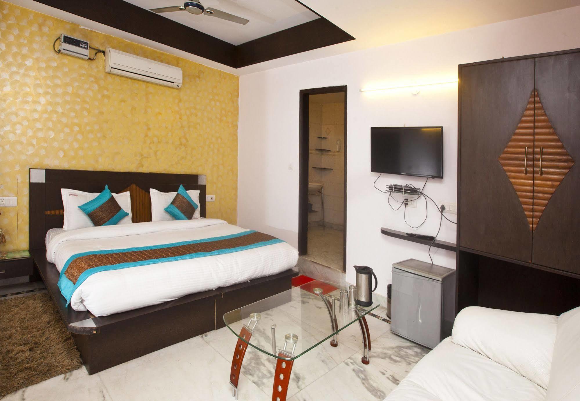 Hotel Ananda Delhi  Exterior foto