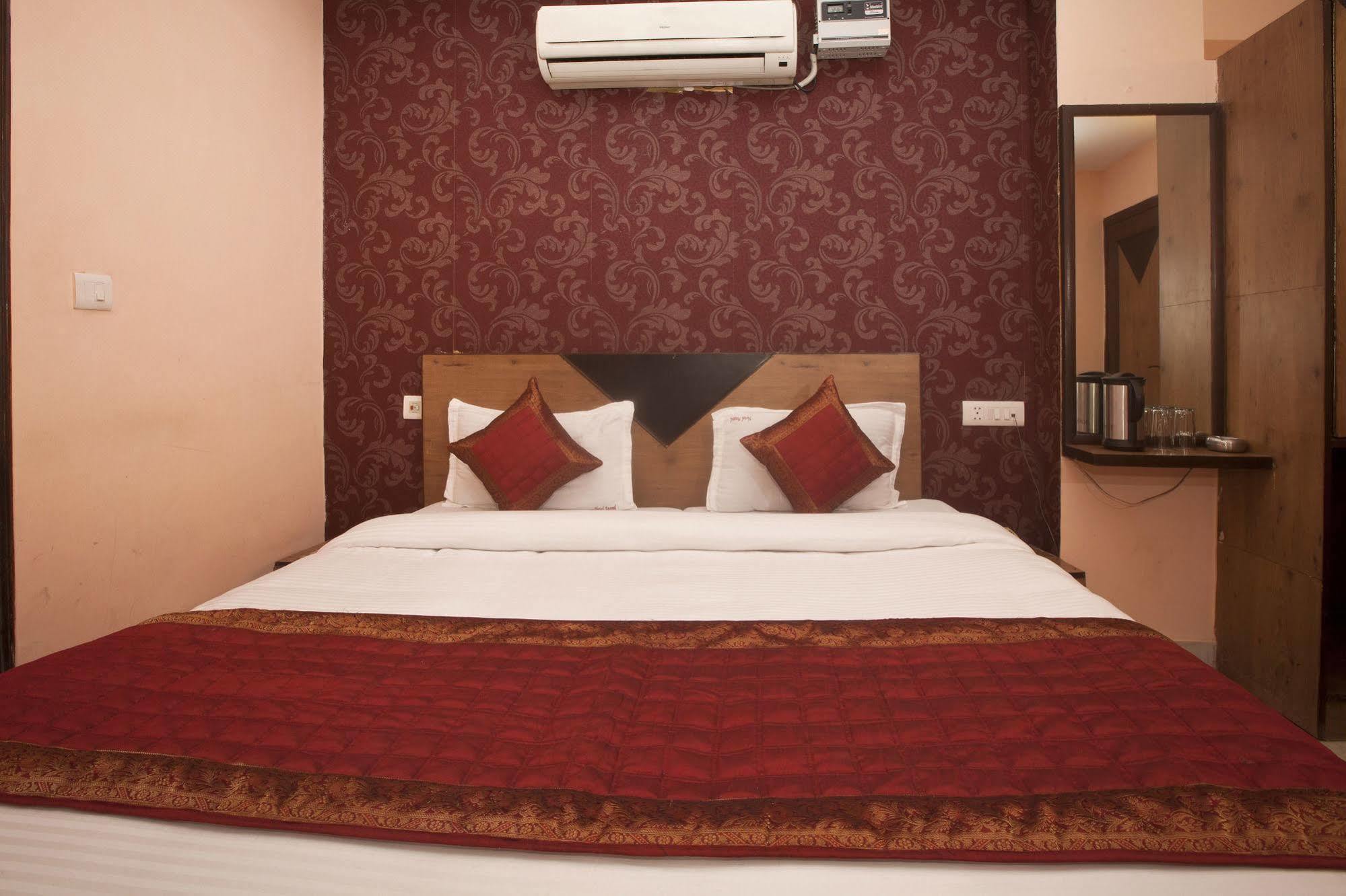 Hotel Ananda Delhi  Exterior foto